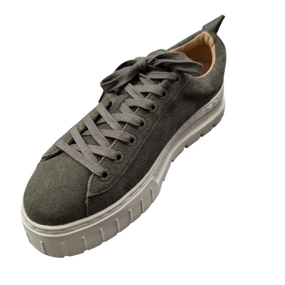 J/Slides NYC | Women's Suede Roger J/Slides Sneakers | Green-Cactus | Size 10 - Picture 4 of 15